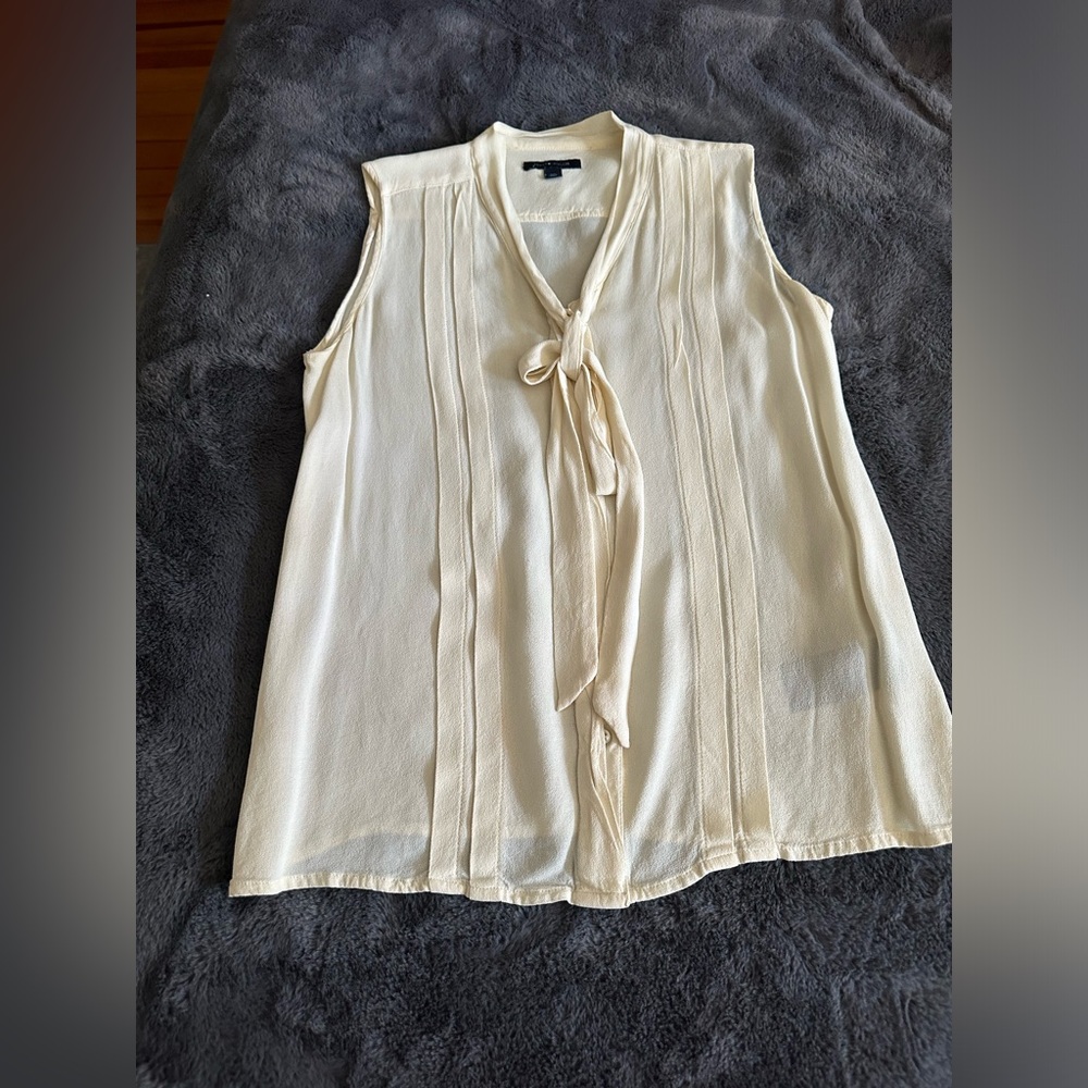 Tommy Hilfiger Small Front Tie Button Blouse
